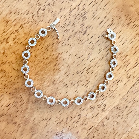 Elegant Silver and Diamond Bracelet
